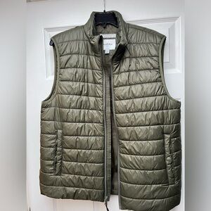 Men’s puffer vest